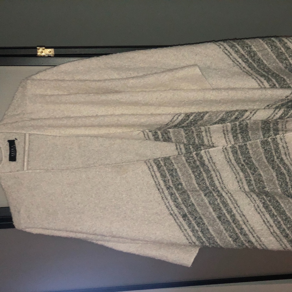 Fuzy poncho (Akira)